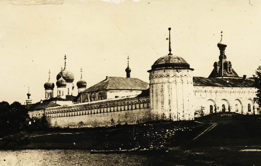 монастырь в советское время